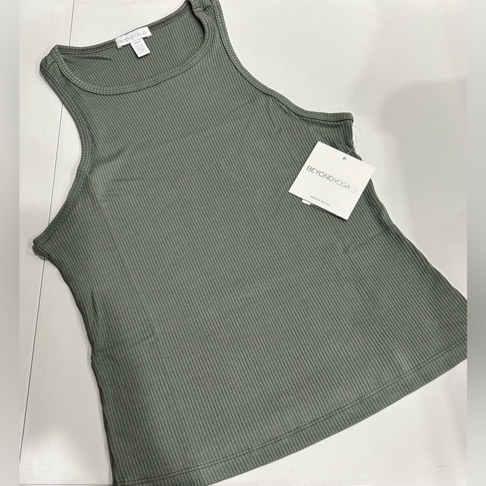 Beyond Yoga Women's Large Formation Tank Green Dusk NWT High Neckline